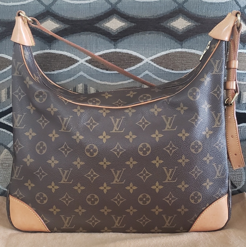 Authentic LOUIS VUITTONS Monogram Boulogne 35 Shou